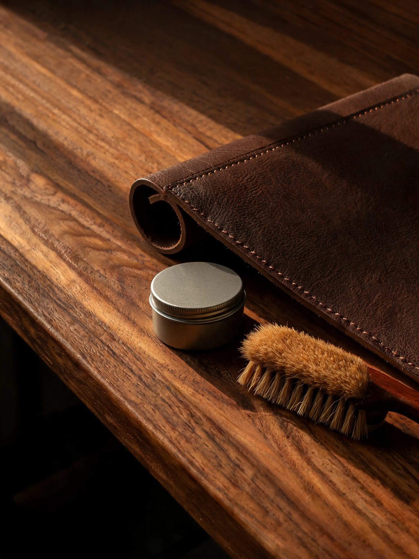 Desk & care